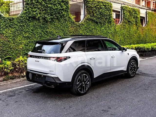 Peugeot 5008 2026 photo 2