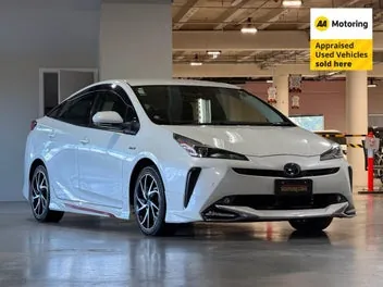 Toyota Prius 2019 photo 2
