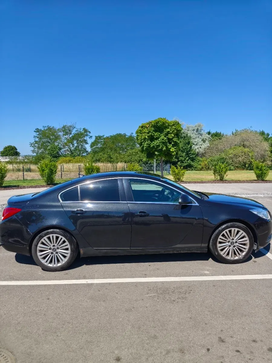 Opel Insignia 2011 photo 3
