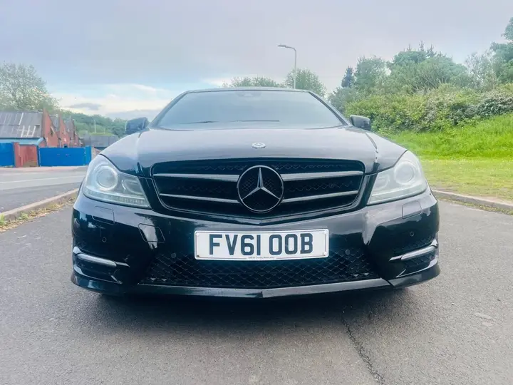 Mercedes-Benz C-Class 2011 photo 4