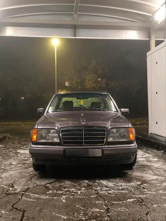 Mercedes-Benz W124