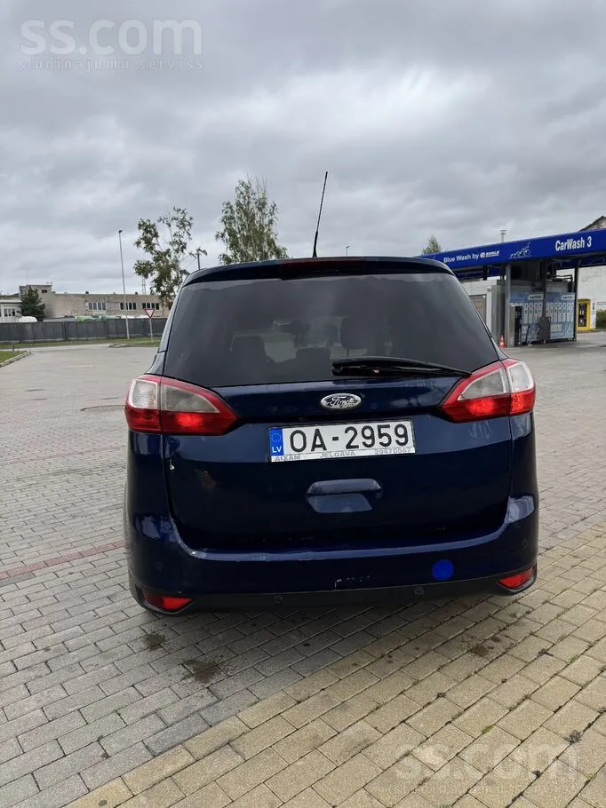 Ford C-Max 2011 photo 4