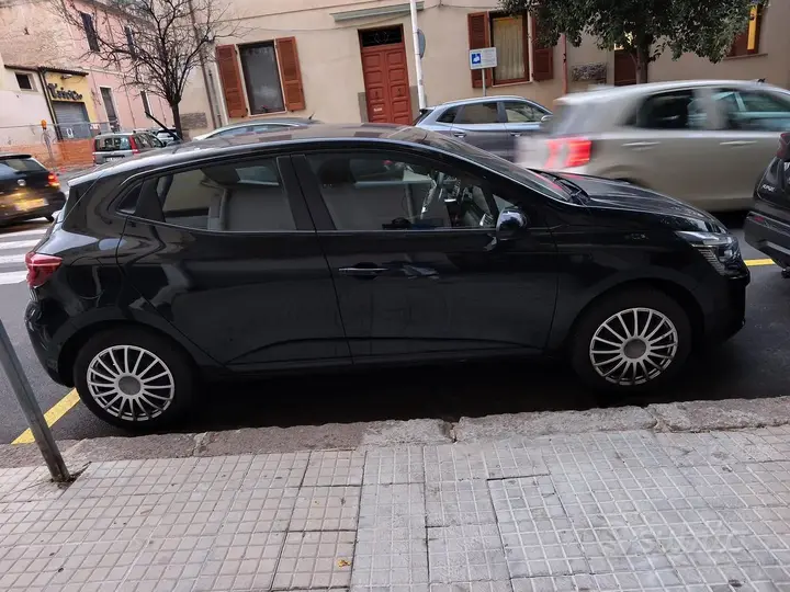 Renault Clio 2021 photo 3