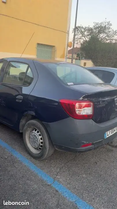 Dacia Logan 2013 photo 2
