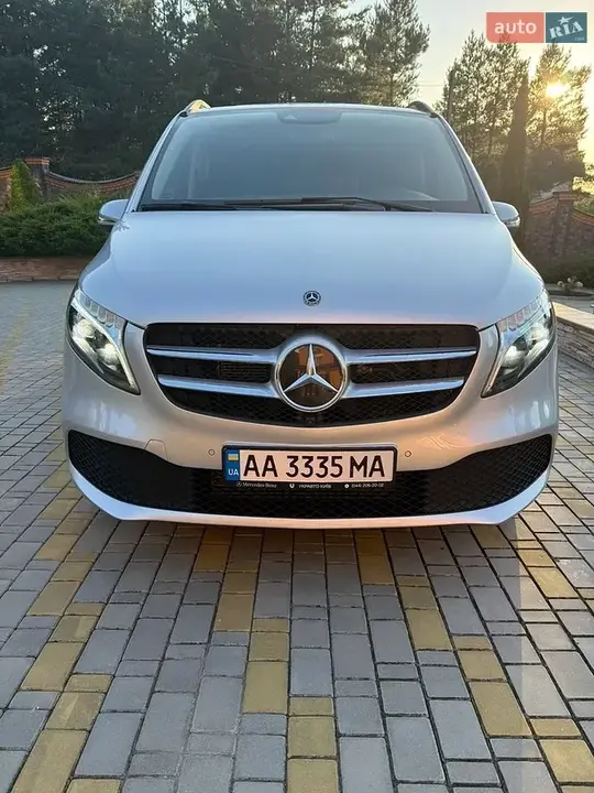 Mercedes-Benz V-Class 2020 photo 5