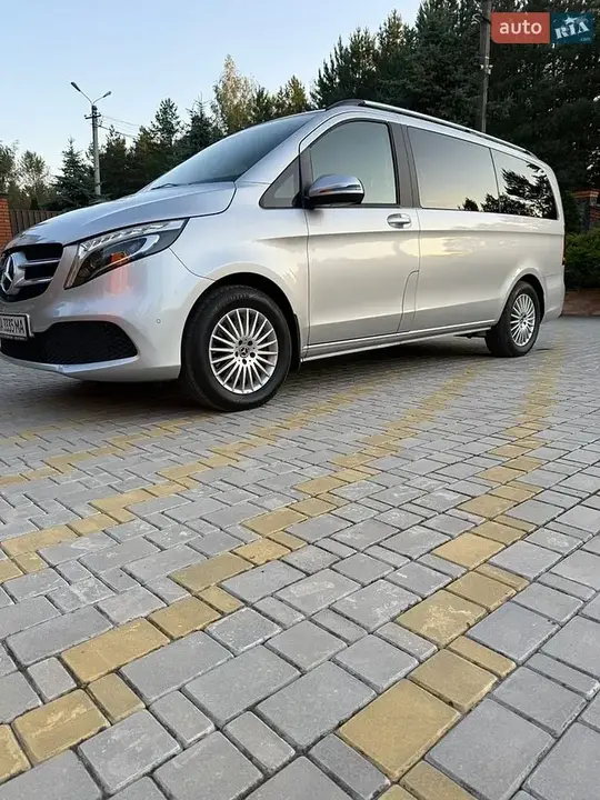 Mercedes-Benz V-Class