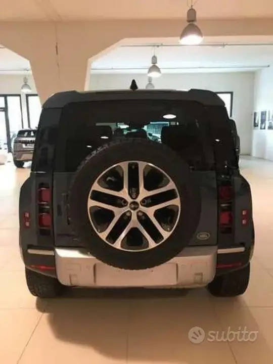 Land Rover Defender 110 2020 photo 5