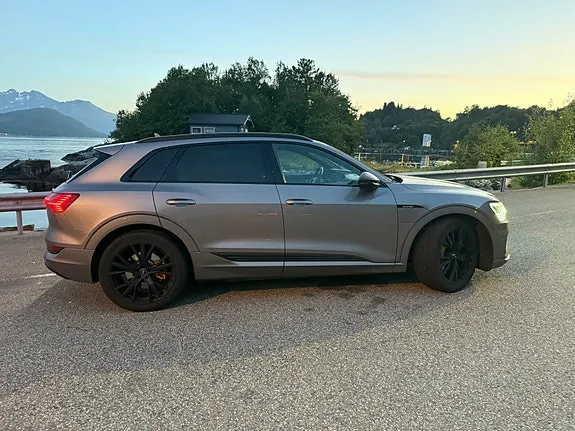 Audi E-Tron 2020 photo 3