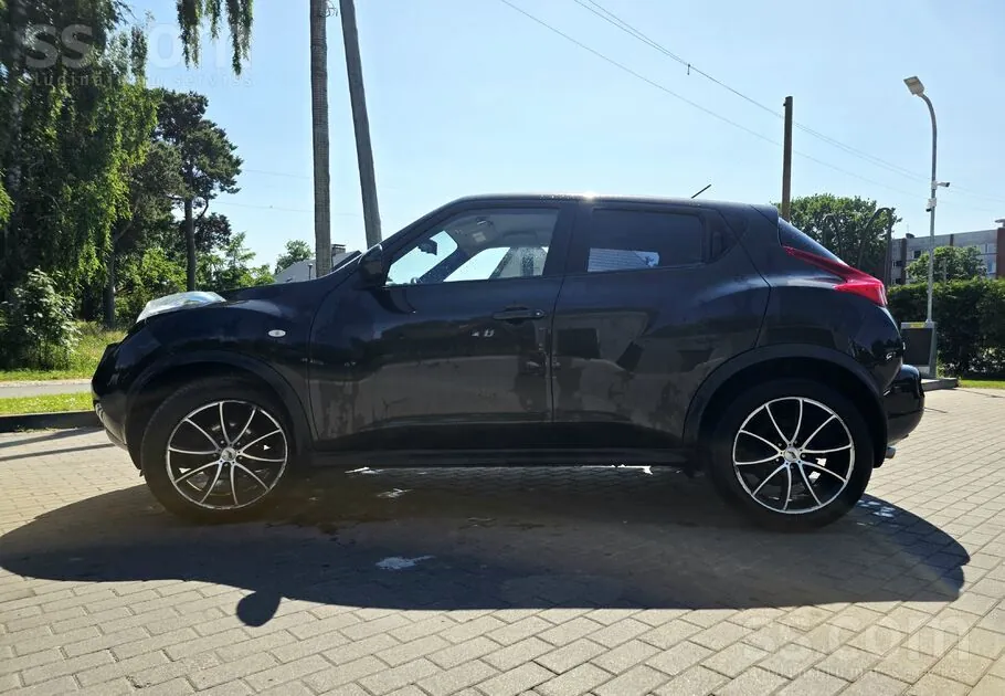 Nissan Juke 2011 photo 4