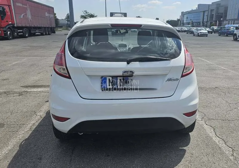 Ford Fiesta 2015 photo 4