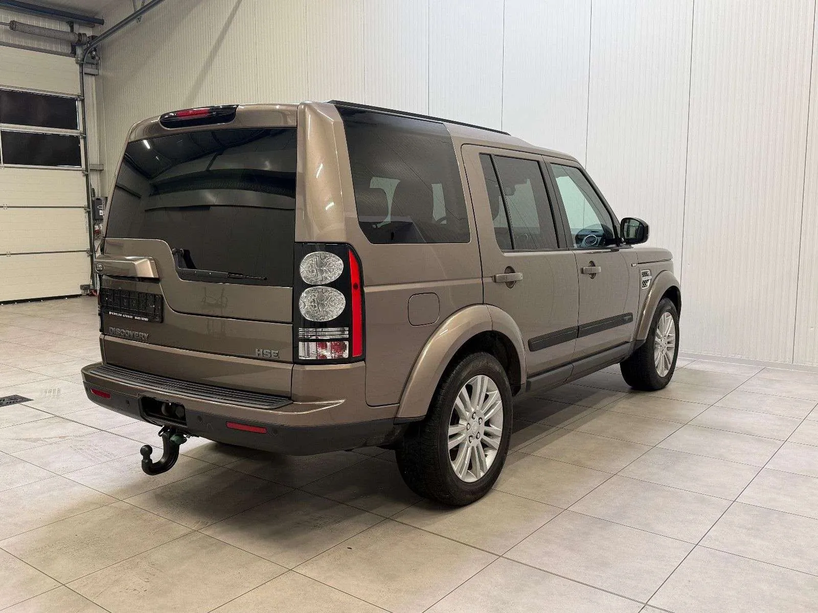Land Rover Discovery 4 2015 photo 4