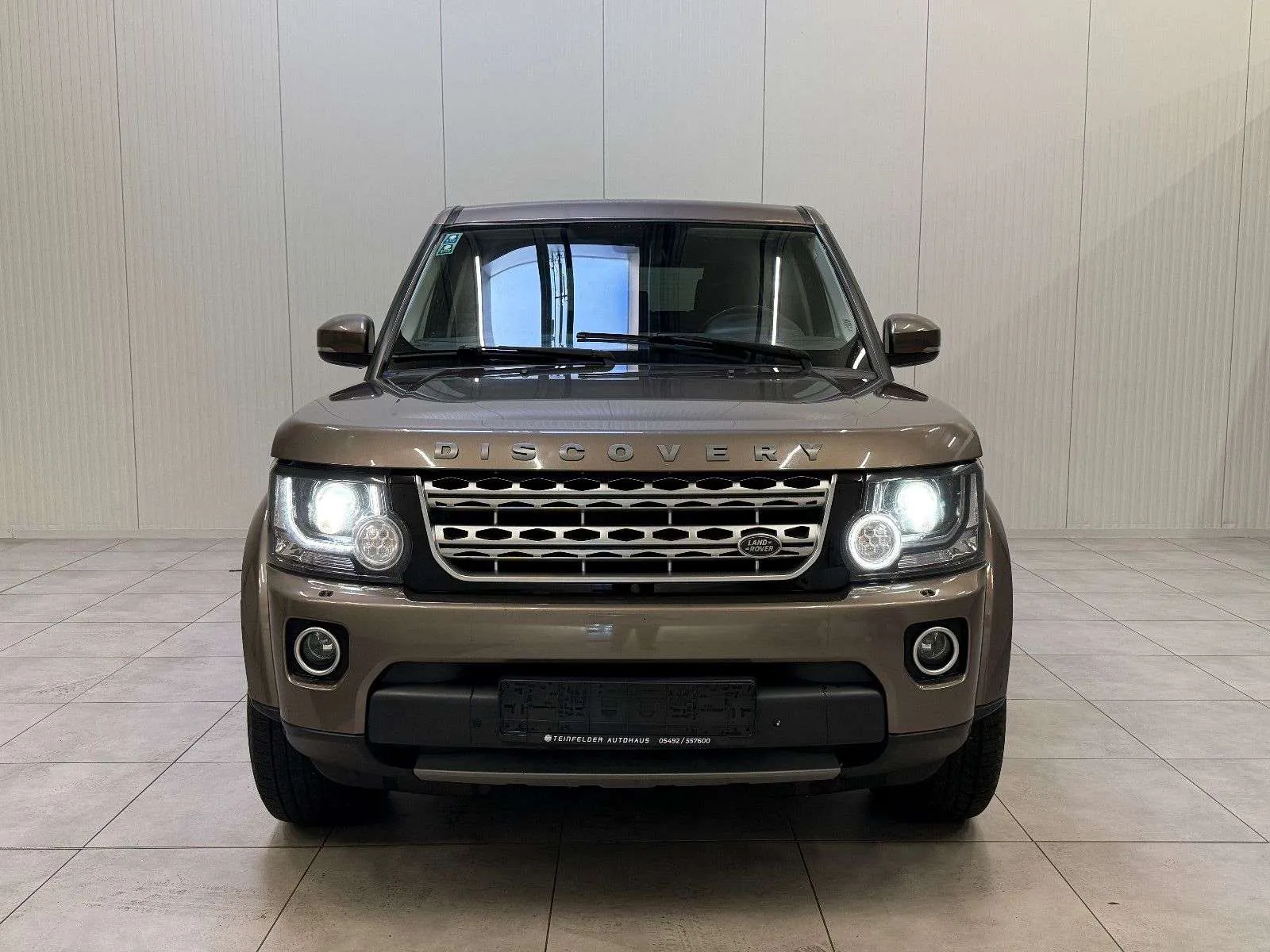 Land Rover Discovery 4 2015 photo 2