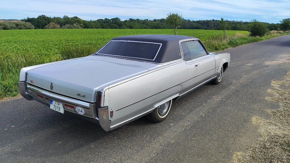 Oldsmobile 98 Coupe 1969 photo 5