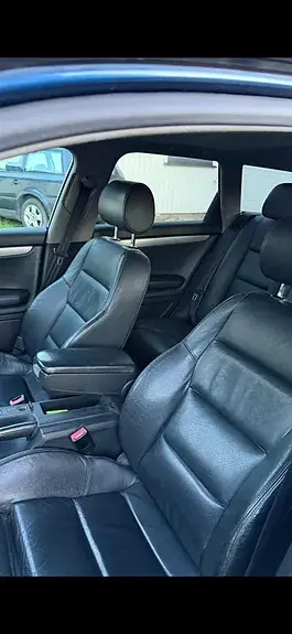 Audi A4 2004 photo 4
