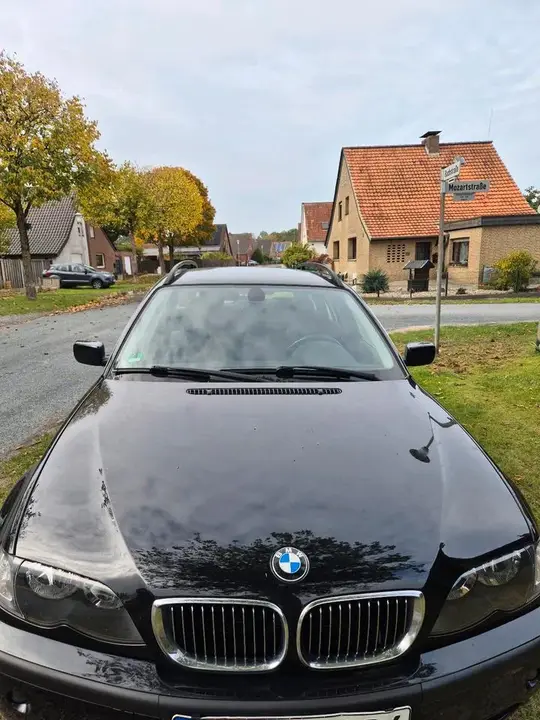 BMW 318I