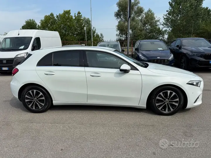 Mercedes-Benz A 180 2021 photo 5