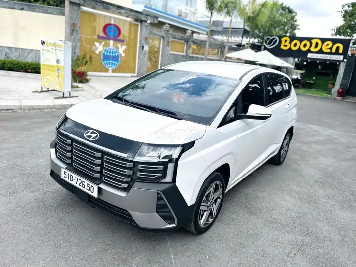 Hyundai Stargazer 2026 photo 2