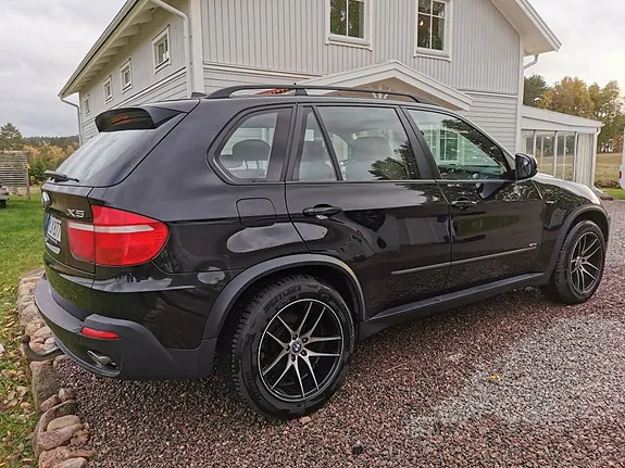 BMW X5 2009 photo 2