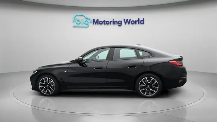 BMW I4 2022 photo 5