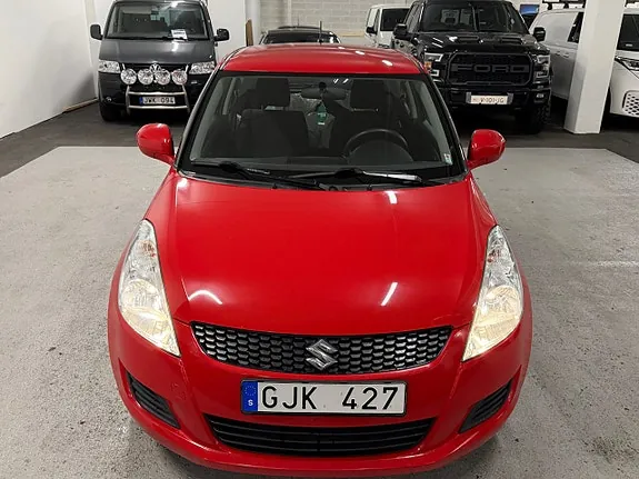 Suzuki Swift 2012 photo 4