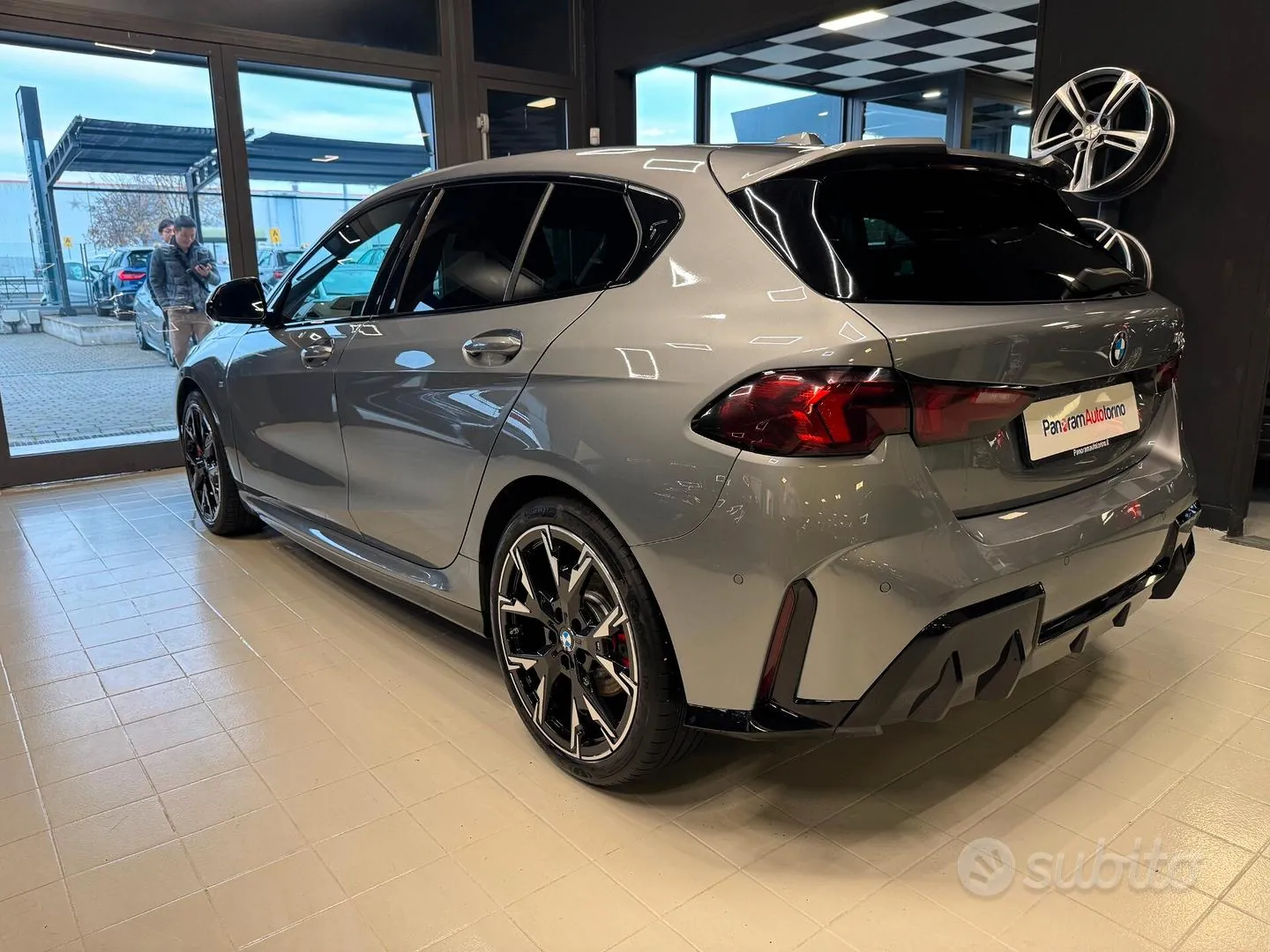 BMW 1 Series 2025 photo 4