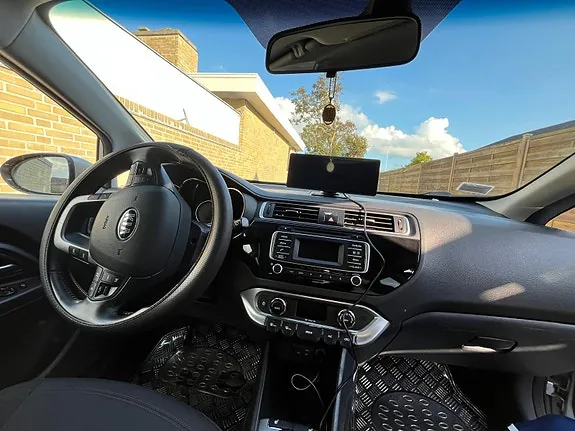 Kia Rio 2015 photo 2