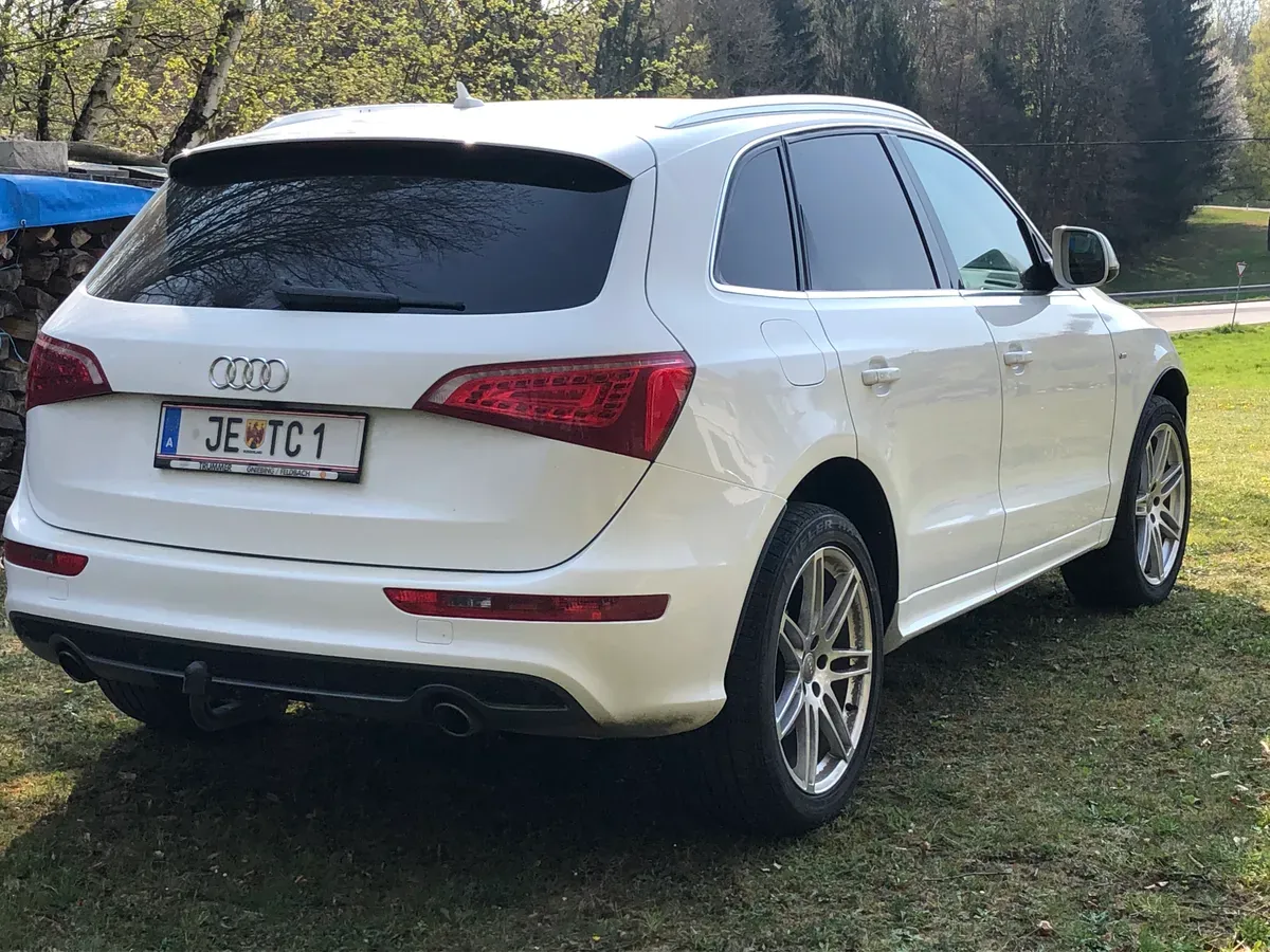 Audi Q5 2011 photo 2