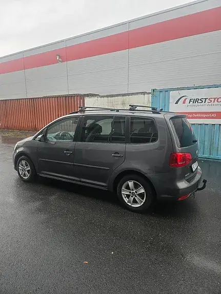 Volkswagen Touran 2013 photo 4