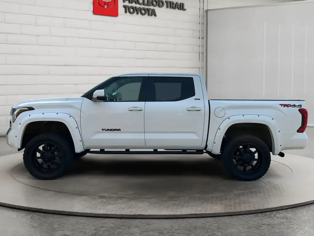 Toyota Tundra 2024 photo 2