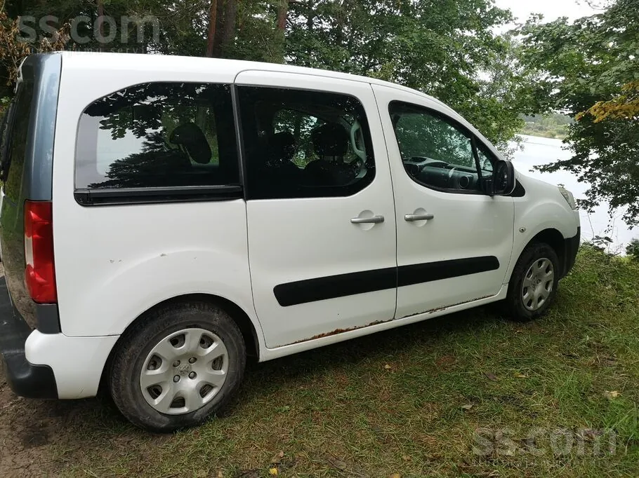 Peugeot Partner 2011 photo 4