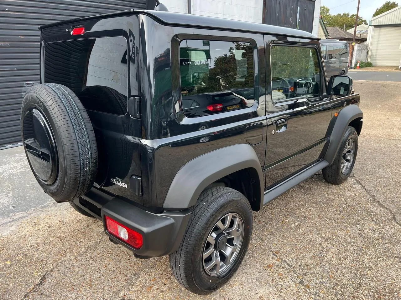 Suzuki Jimny 2025 photo 4