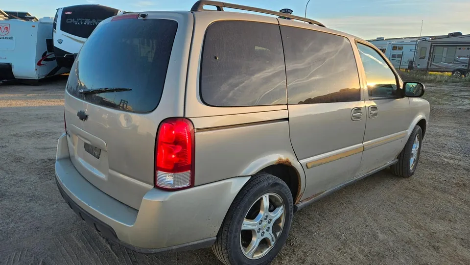 Chevrolet Uplander 2009 photo 3