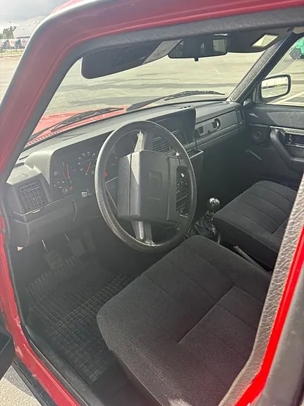 Volvo 240 1993 photo 2