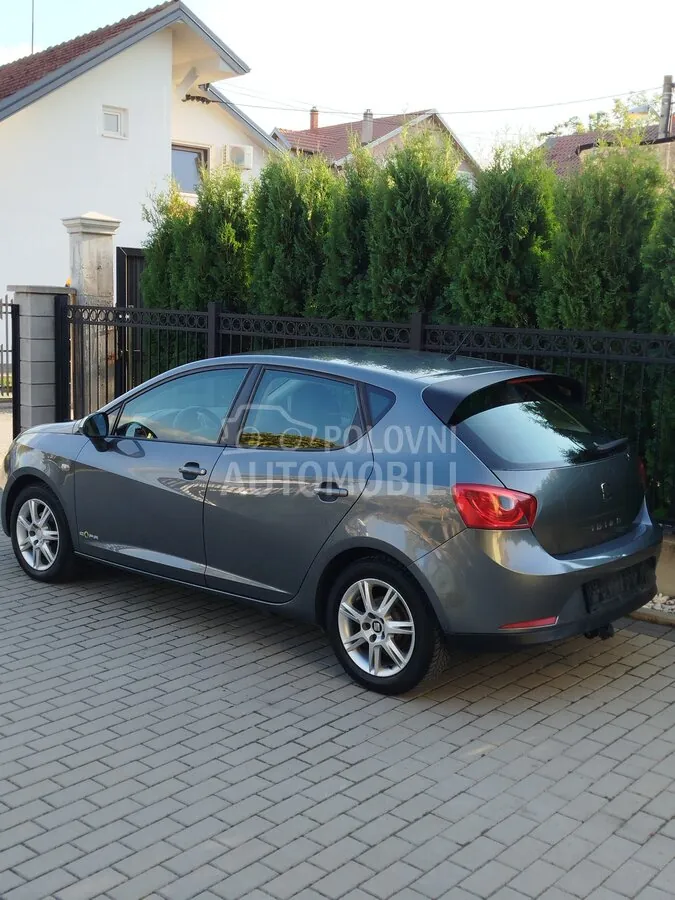 Seat Ibiza 2012 photo 4