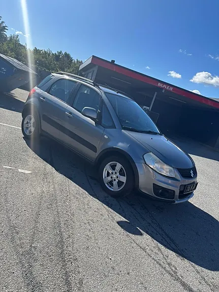 Suzuki Sx4 2011 photo 2