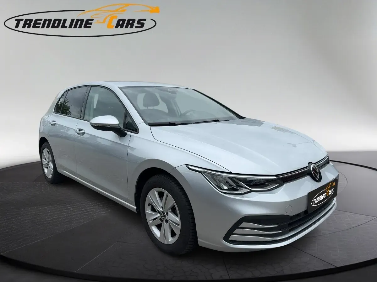 Volkswagen Golf 2023 photo 2