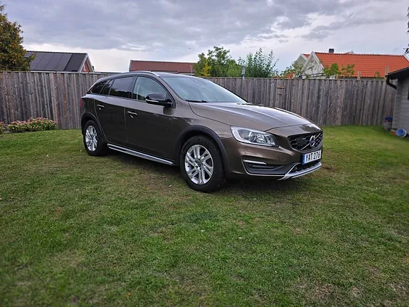 Volvo V60 Cross Country