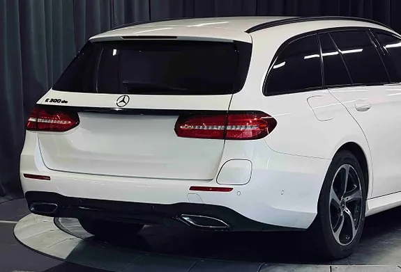 Mercedes-Benz E300 De 2020 photo 2