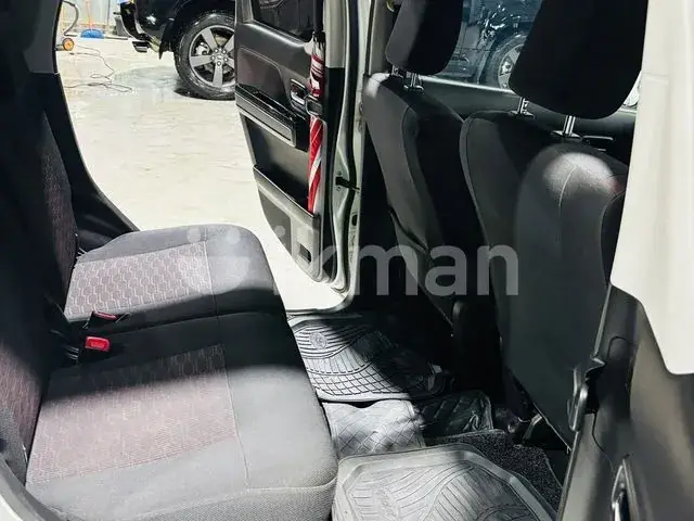 Suzuki Wagon R 2018 photo 4