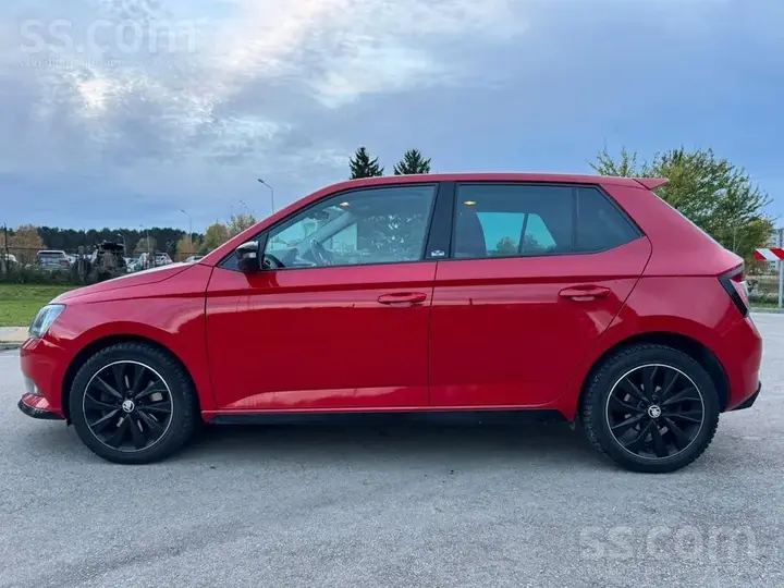 Skoda Fabia 2018 photo 2