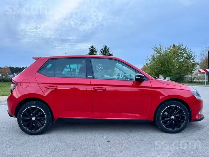Skoda Fabia 2018 photo 3