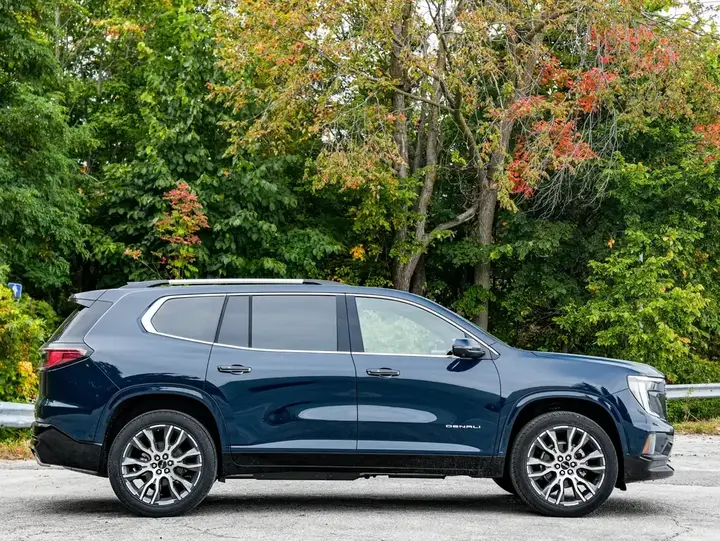GMC Acadia 2027 photo 5