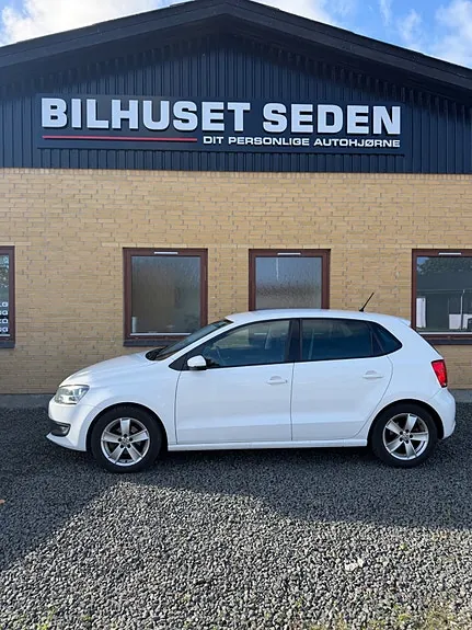Volkswagen Polo 2013 photo 2