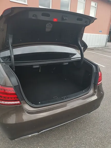Mercedes-Benz E220 2016 photo 4