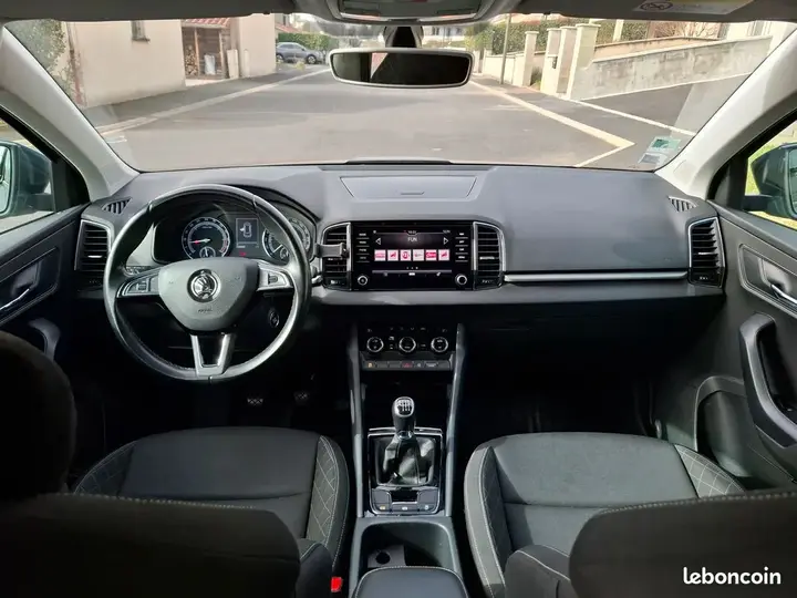 Skoda Karoq 2019 photo 2
