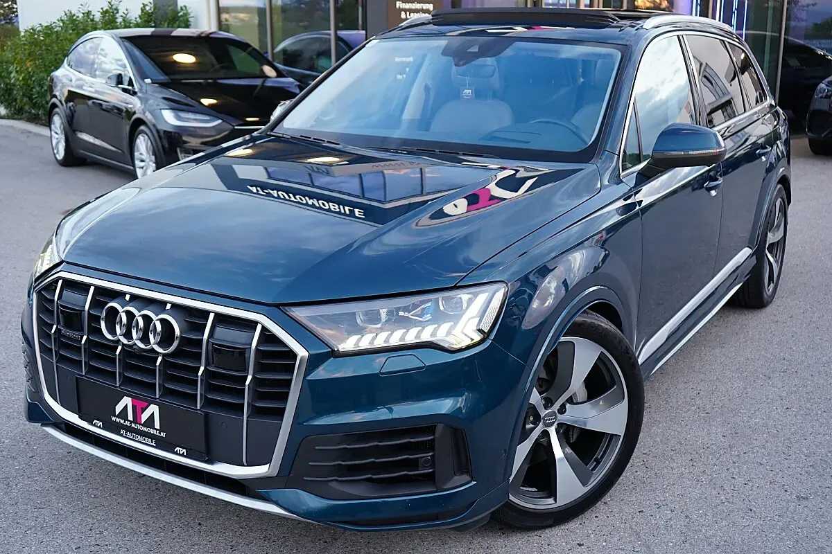 Audi Q7 2020 photo 2