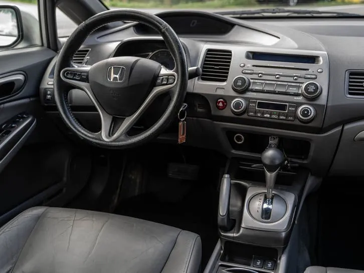 Honda Civic 2008 photo 2