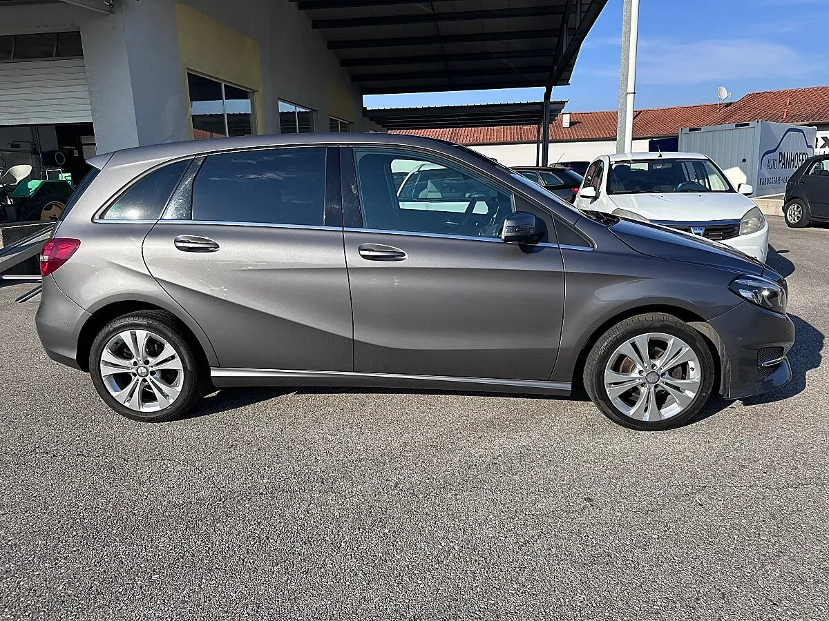 Mercedes-Benz B-Class 2017 photo 2