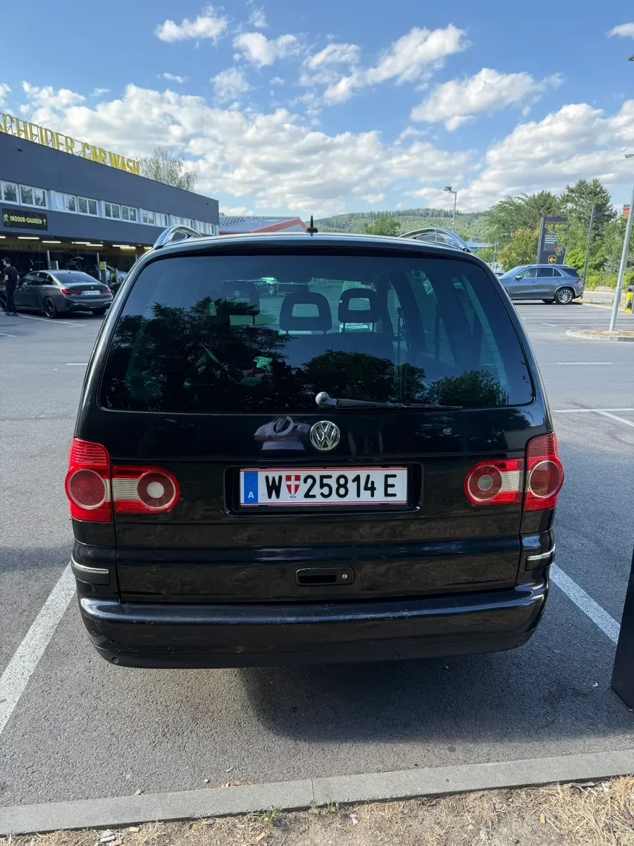 Volkswagen Sharan 2004 photo 3