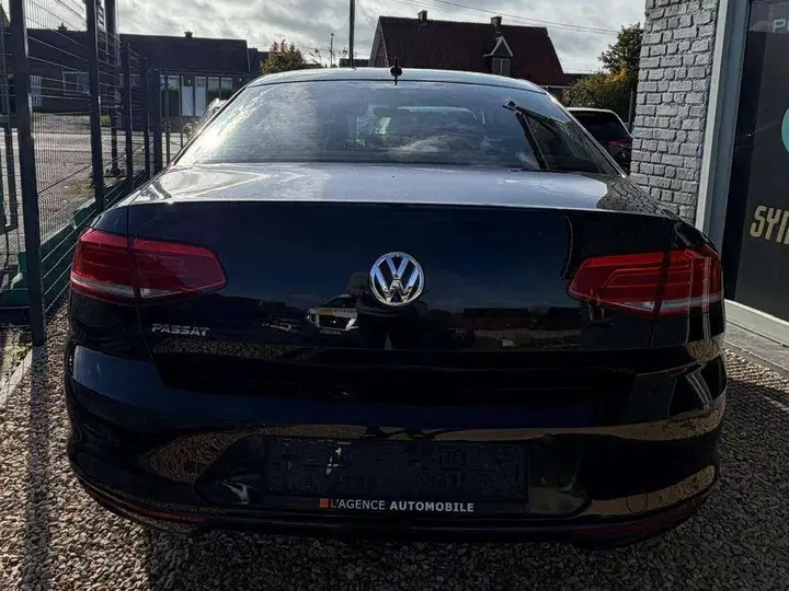 Volkswagen Passat 2018 photo 5